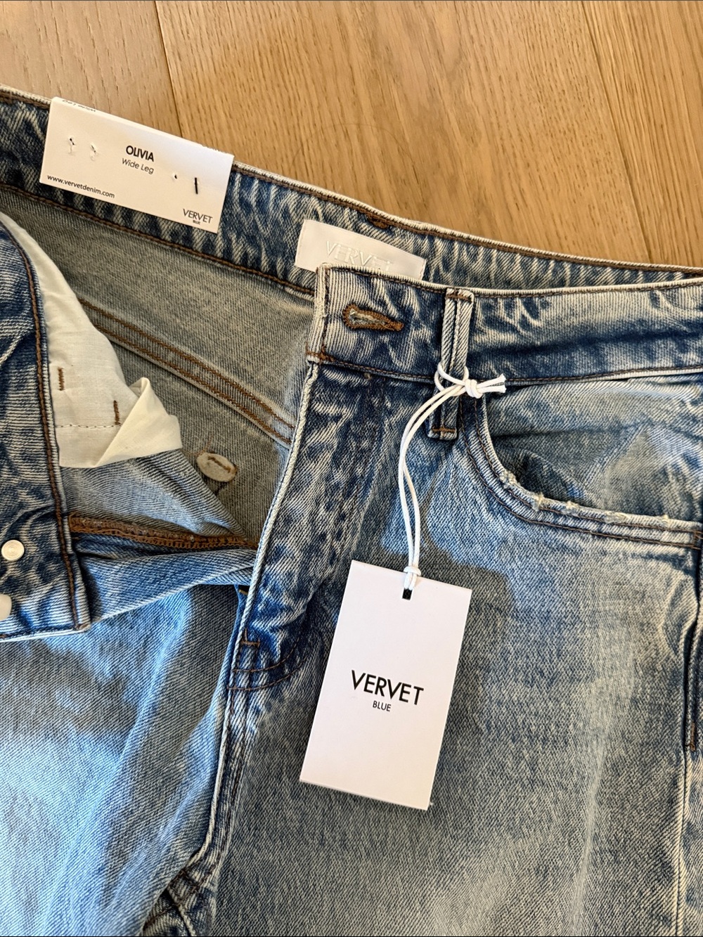 Light Wash Wide-Leg Women's Jeans - Flare Crop - Picture 2 of 4